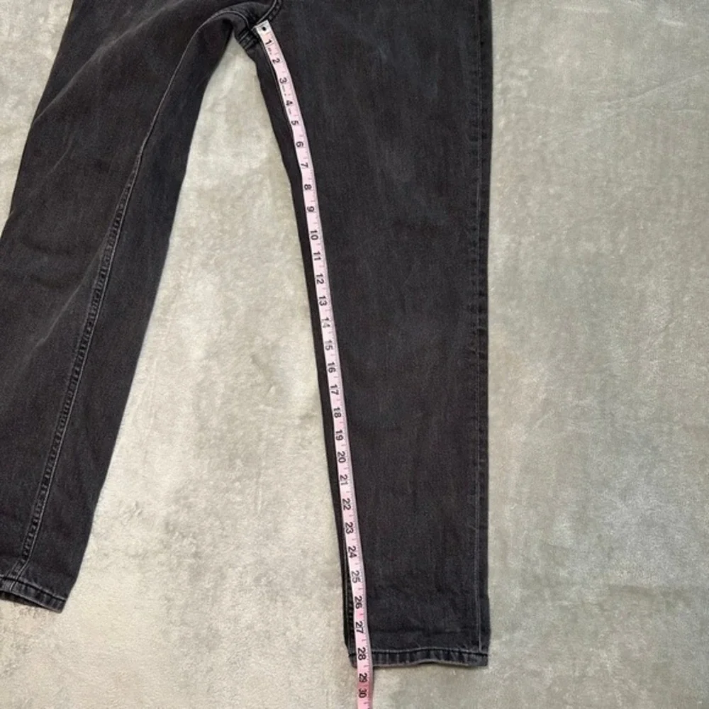BDG Jeans‎ Women Size 26 *27x28.5 Mom Fit 90s Vtg Wash Black Denim Tapered Leg